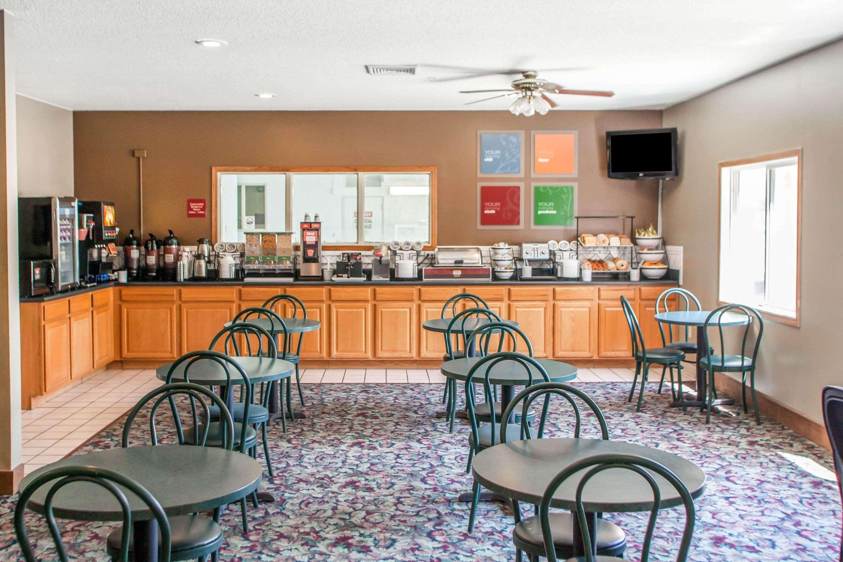 马斯卡廷凯富酒店 Muscatine 外观 照片