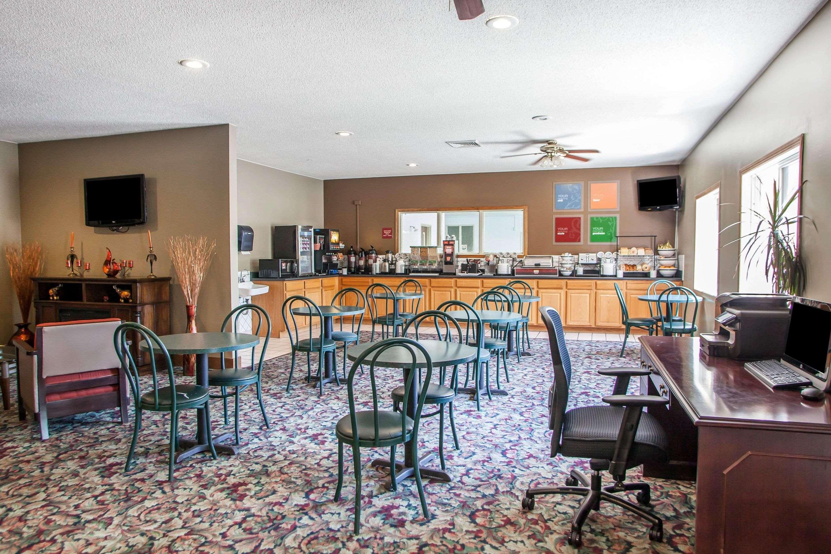 马斯卡廷凯富酒店 Muscatine 外观 照片